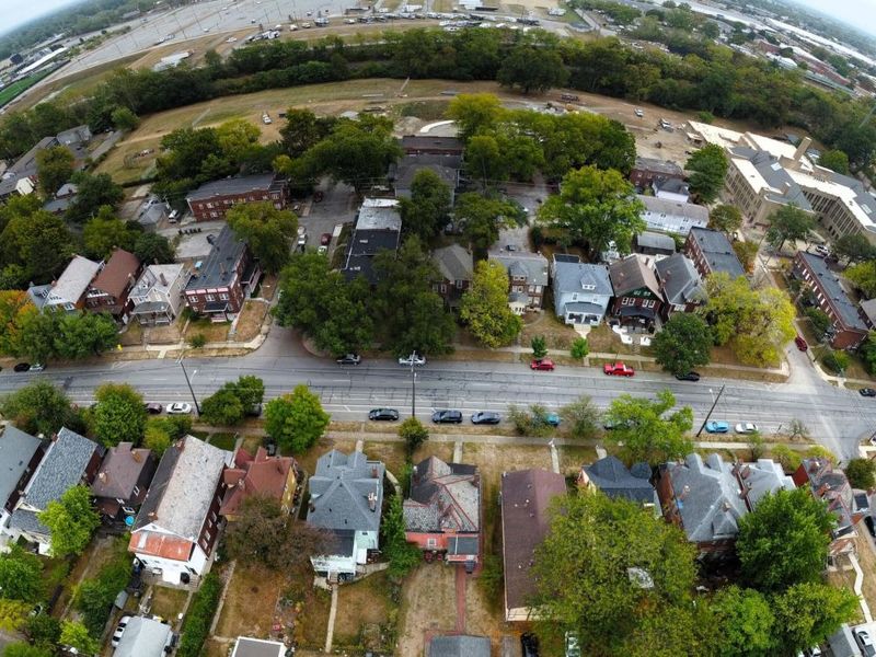 2027 N 4th Street, Columbus, OH 43201 Photo 33