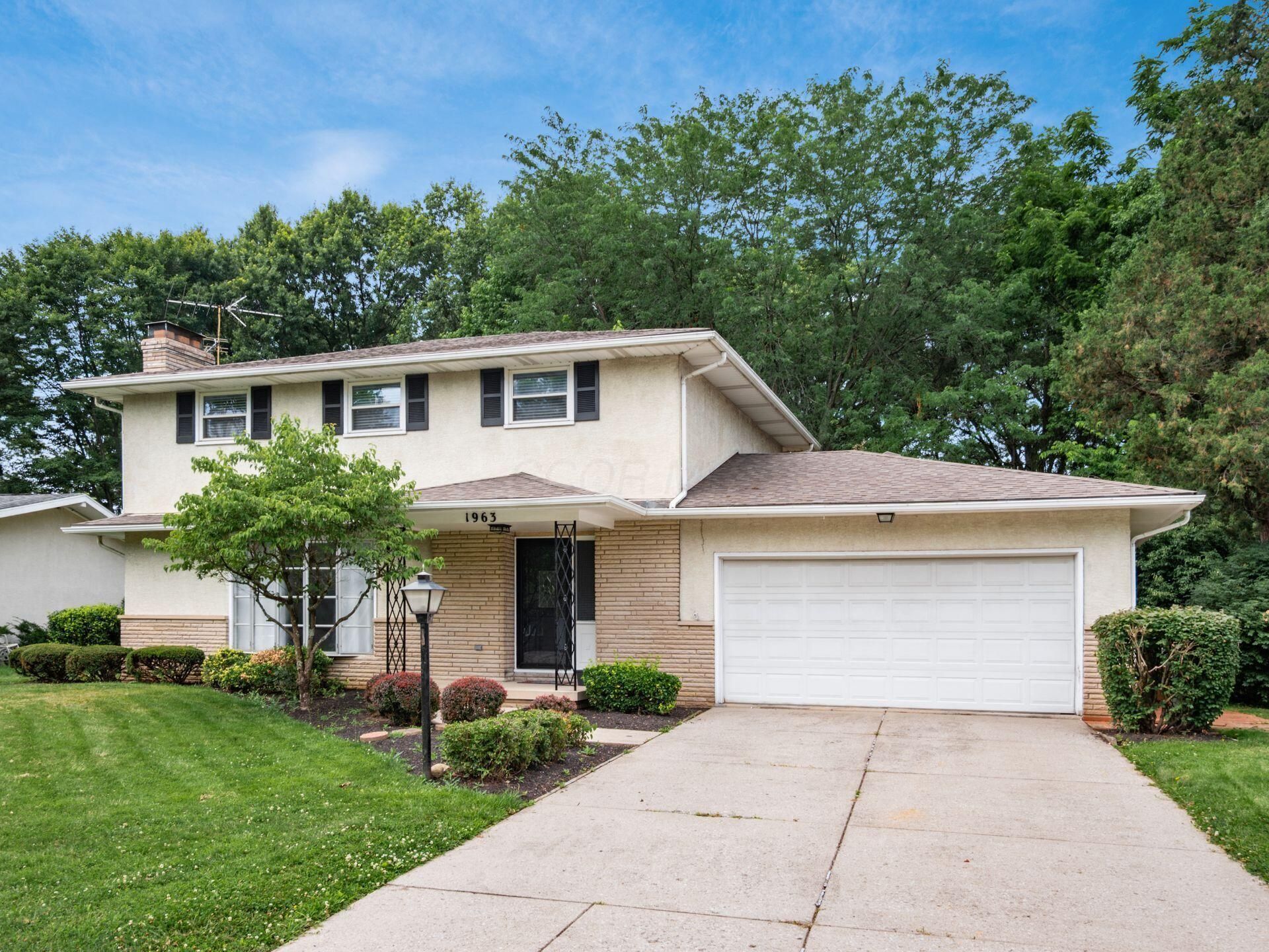 1963 Birkdale Drive, Columbus, OH 43232 Main Photo