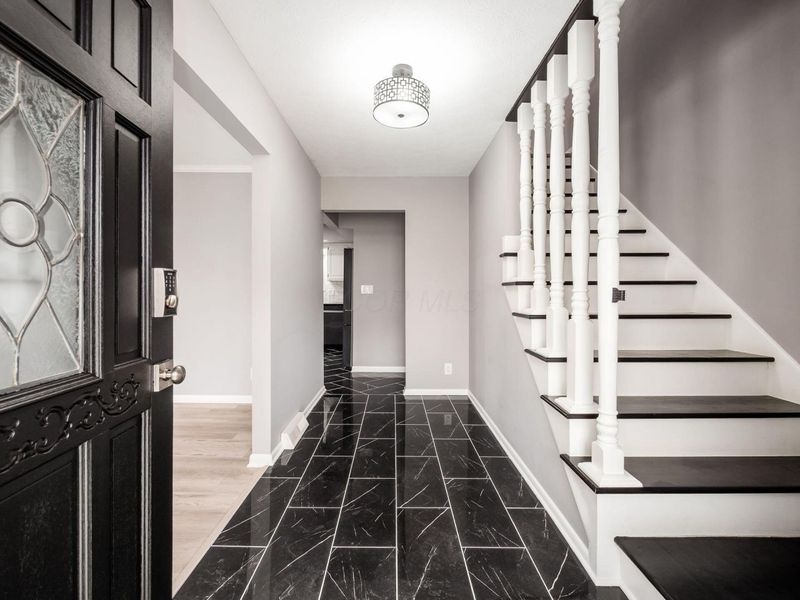 1963 Birkdale Drive, Columbus, OH 43232 Photo 6