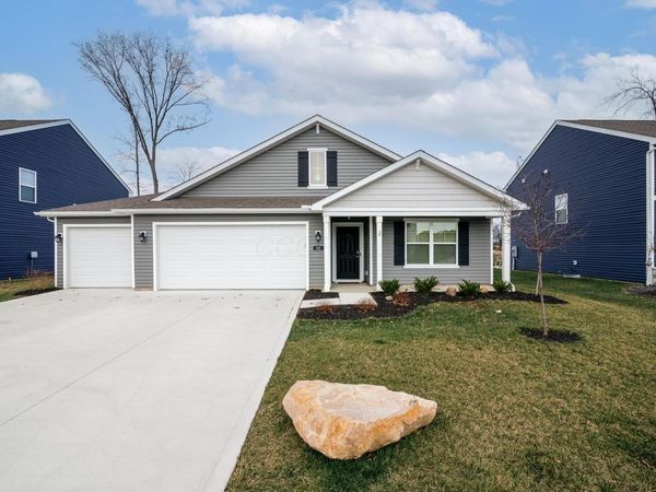 11 Sawmill Drive, Ashville, OH 43103