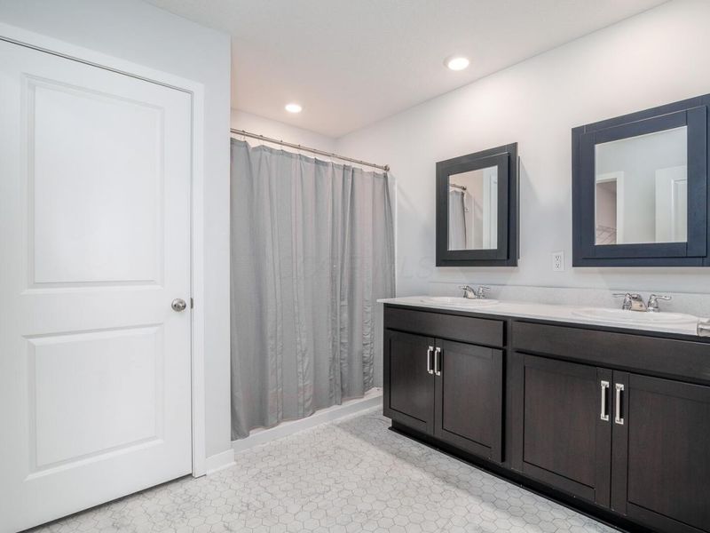 11 Sawmill Drive, Ashville, OH 43103 Photo 12