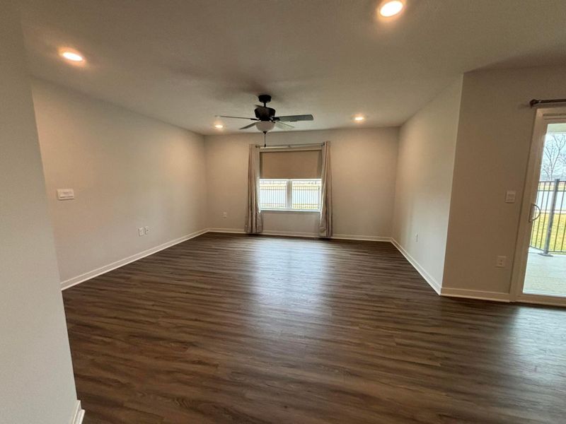 11 Sawmill Drive, Ashville, OH 43103 Photo 2