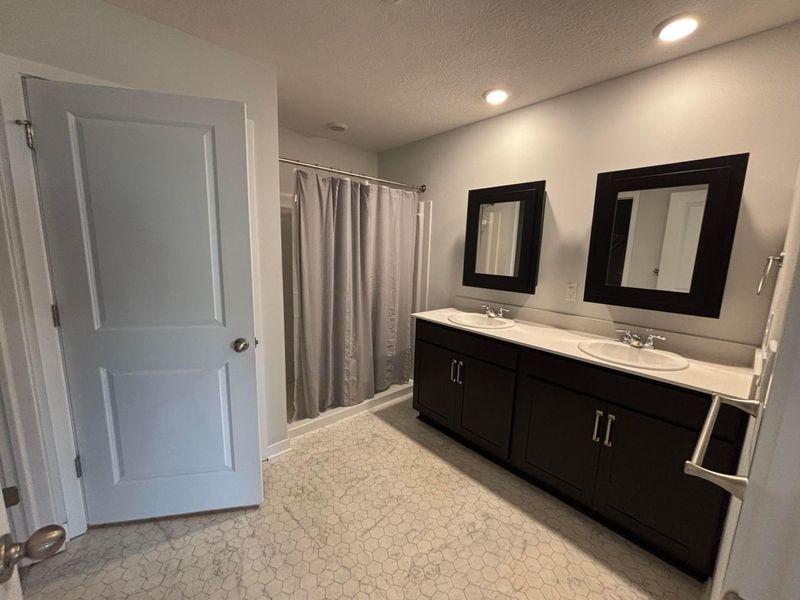 11 Sawmill Drive, Ashville, OH 43103 Photo 5