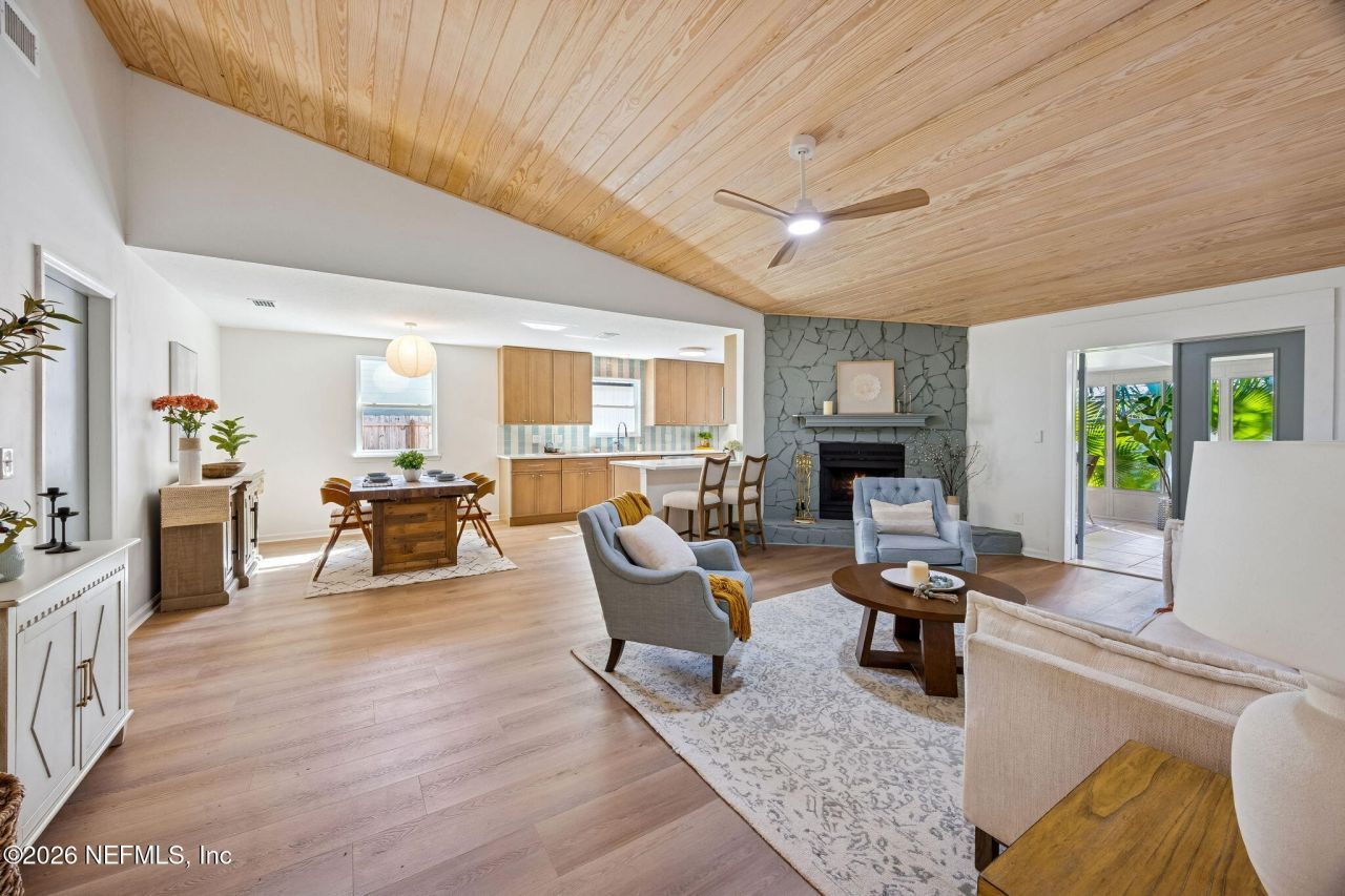 1050 Magnolia Landing Drive, Jacksonville, FL 32233 Photo