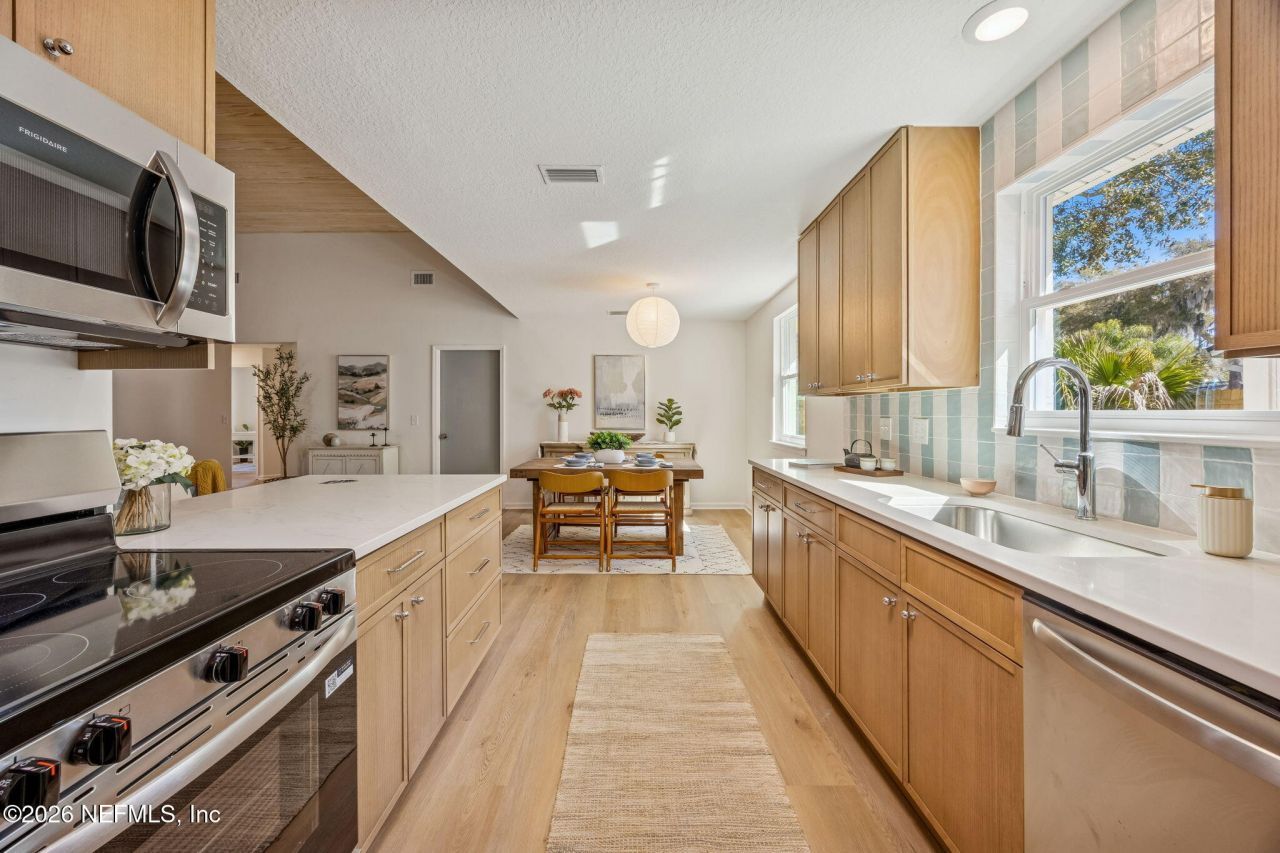 1050 Magnolia Landing Drive, Jacksonville, FL 32233 Photo