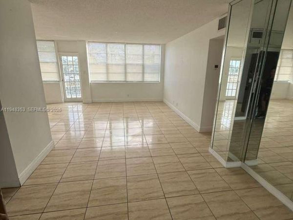 2025 NE 164th St , Unit 303, North Miami Beach, FL 33162