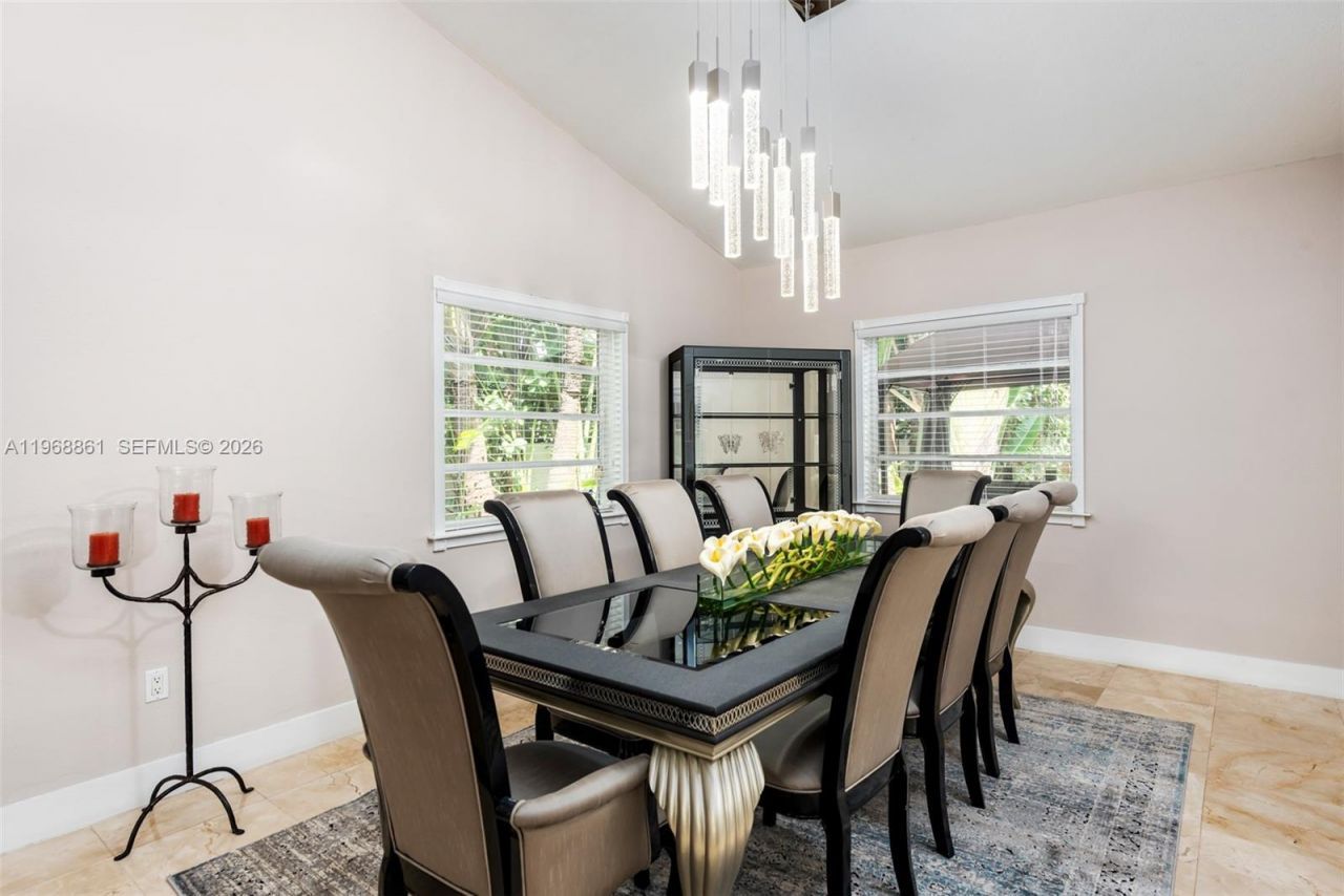 1173 NE 104th St , Miami Shores, FL 33138 Photo