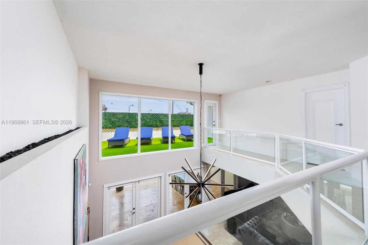 1173 NE 104th St , Miami Shores, FL 33138 Photo