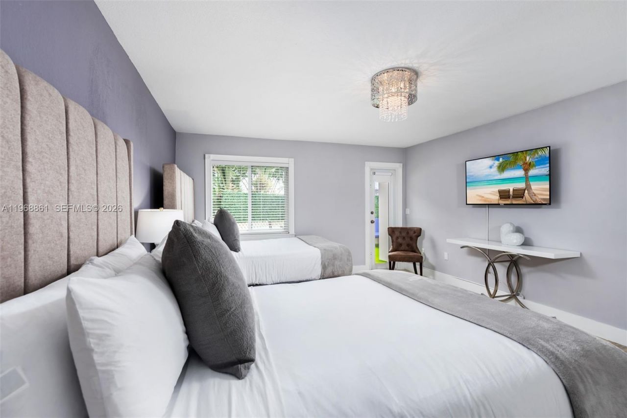 1173 NE 104th St , Miami Shores, FL 33138 Photo