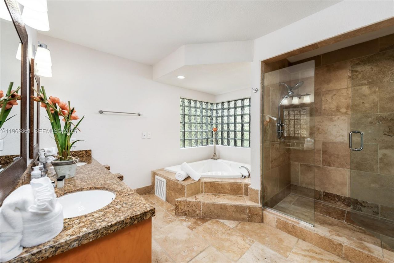 1173 NE 104th St , Miami Shores, FL 33138 Photo