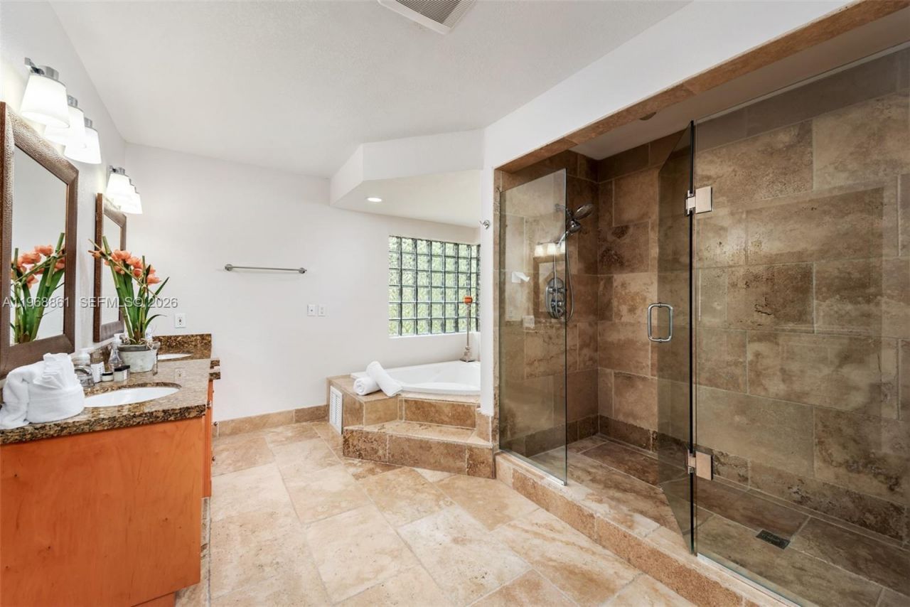 1173 NE 104th St , Miami Shores, FL 33138 Photo