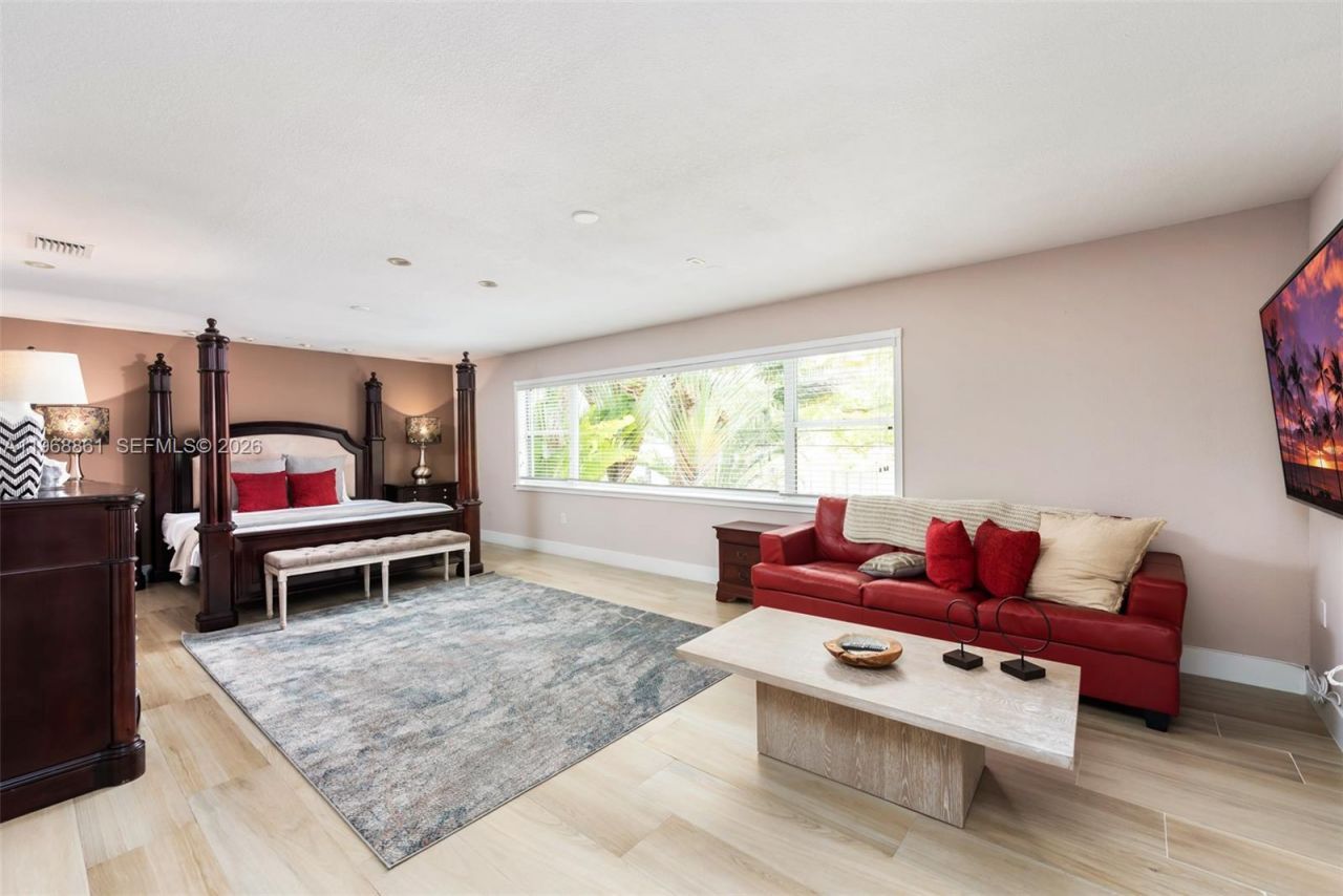 1173 NE 104th St , Miami Shores, FL 33138 Photo