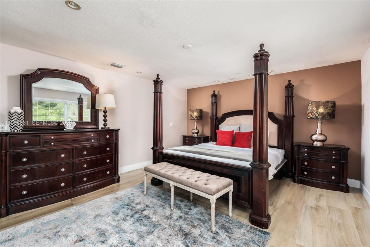 1173 NE 104th St , Miami Shores, FL 33138 Photo