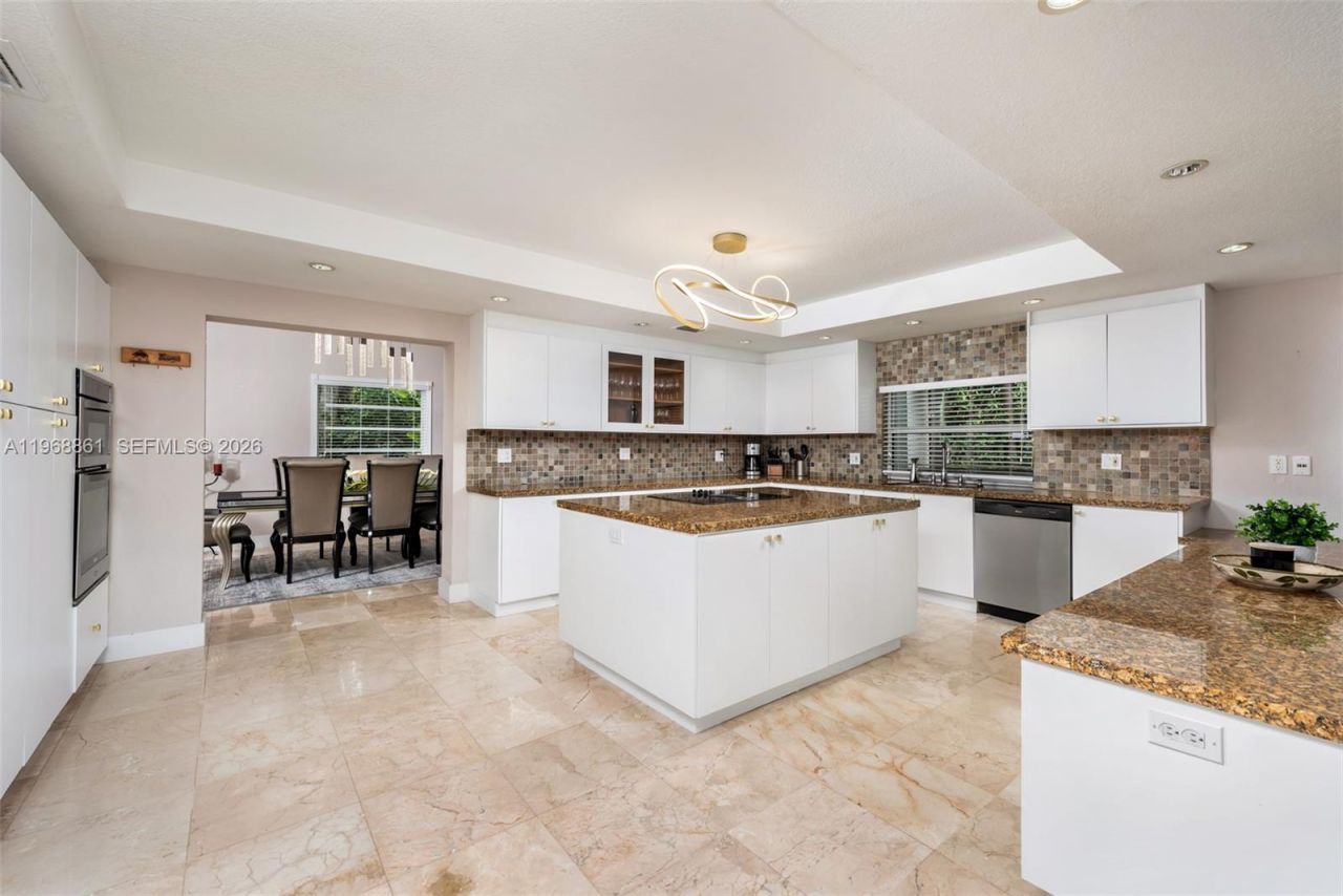 1173 NE 104th St , Miami Shores, FL 33138 Photo