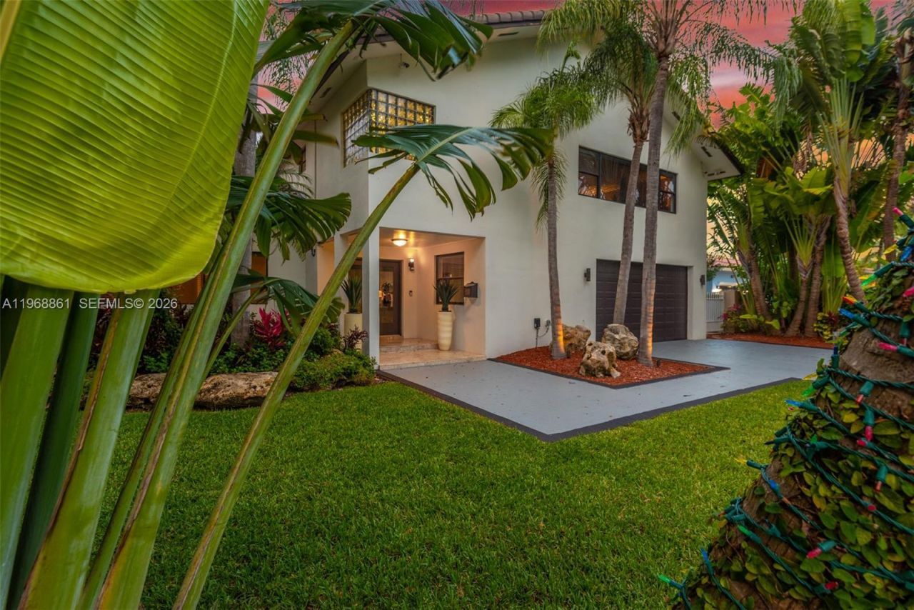 1173 NE 104th St , Miami Shores, FL 33138 Photo