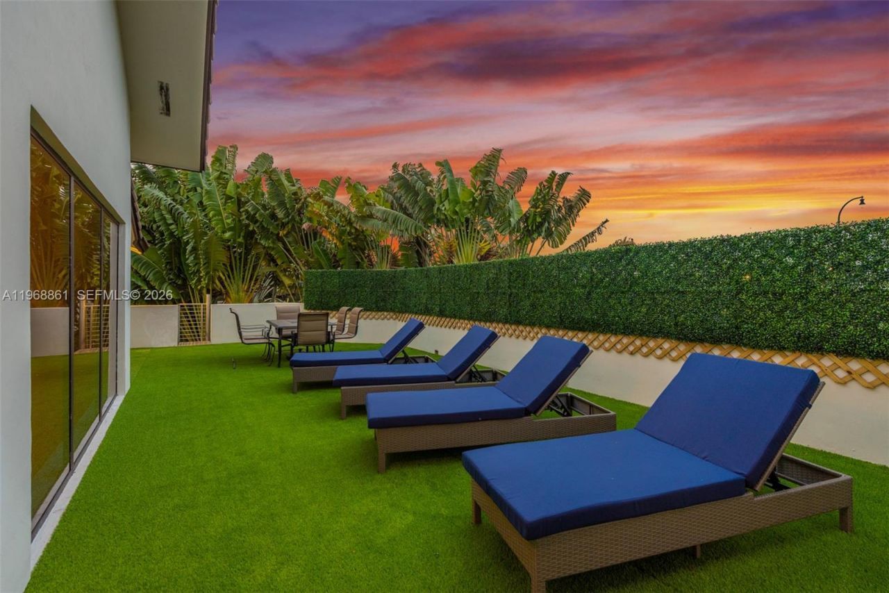 1173 NE 104th St , Miami Shores, FL 33138 Photo