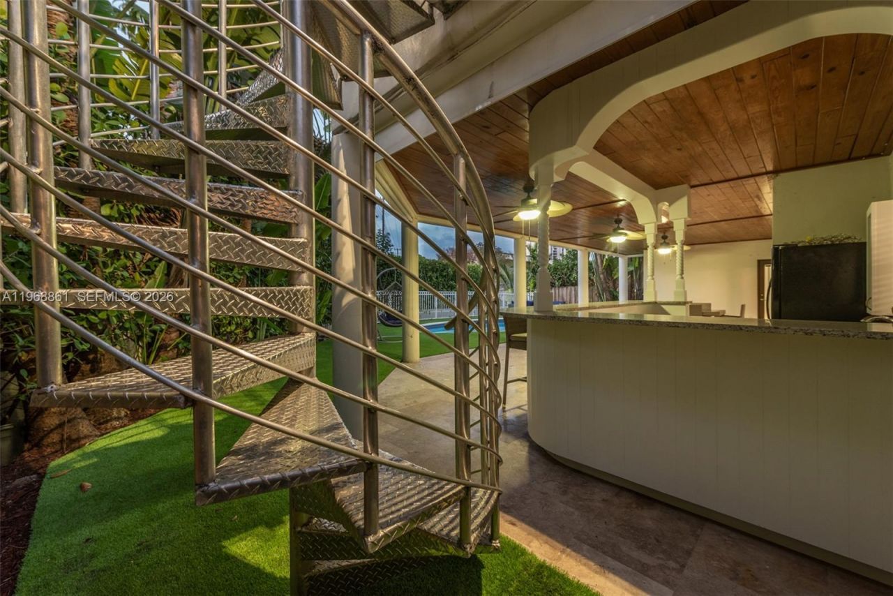 1173 NE 104th St , Miami Shores, FL 33138 Photo