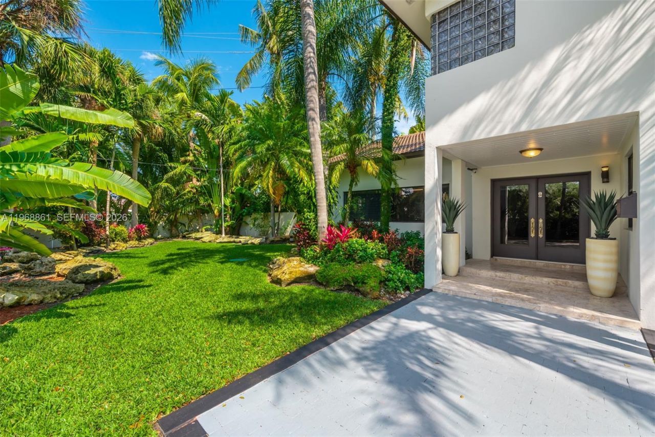 1173 NE 104th St , Miami Shores, FL 33138 Photo