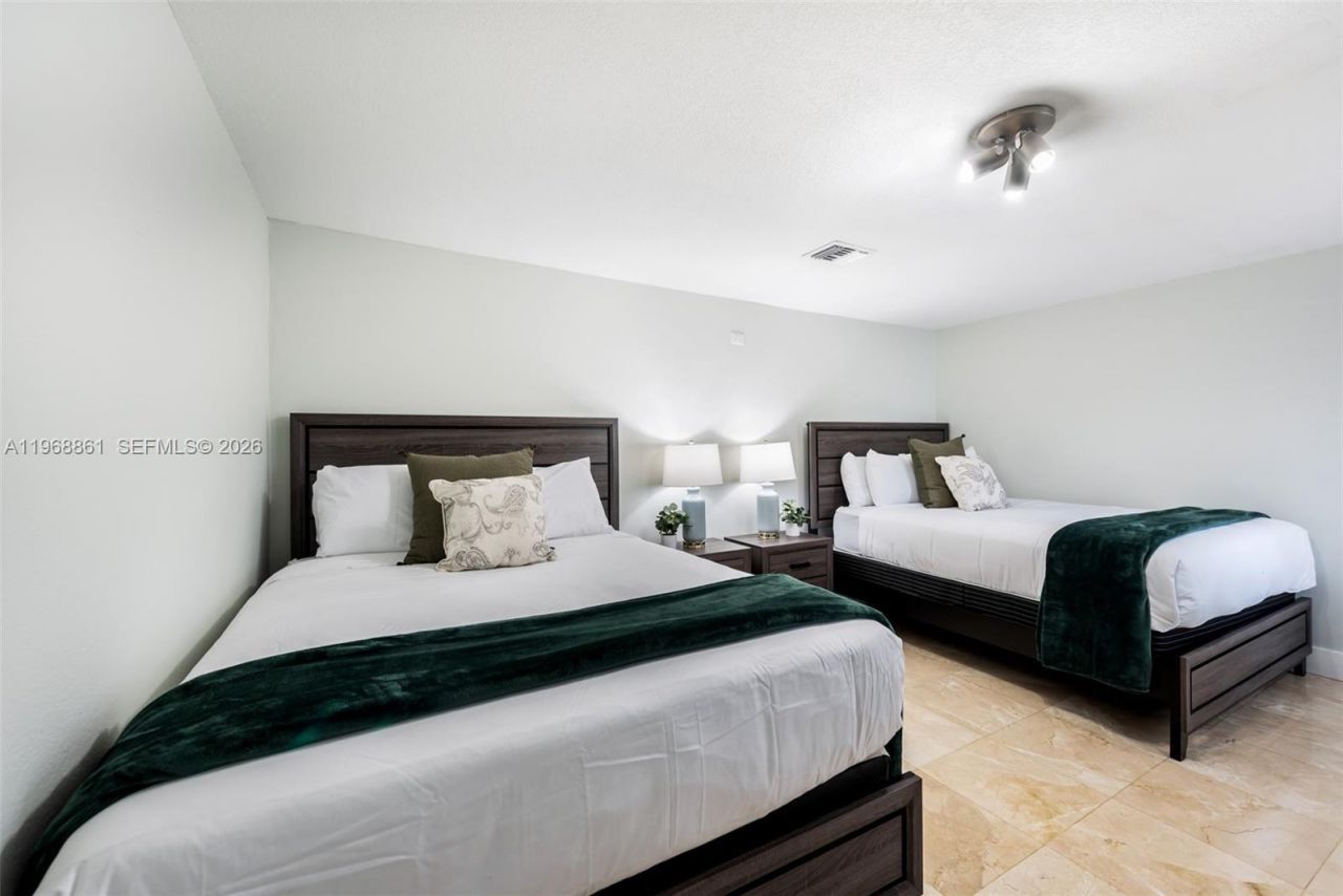 1173 NE 104th St , Miami Shores, FL 33138 Photo