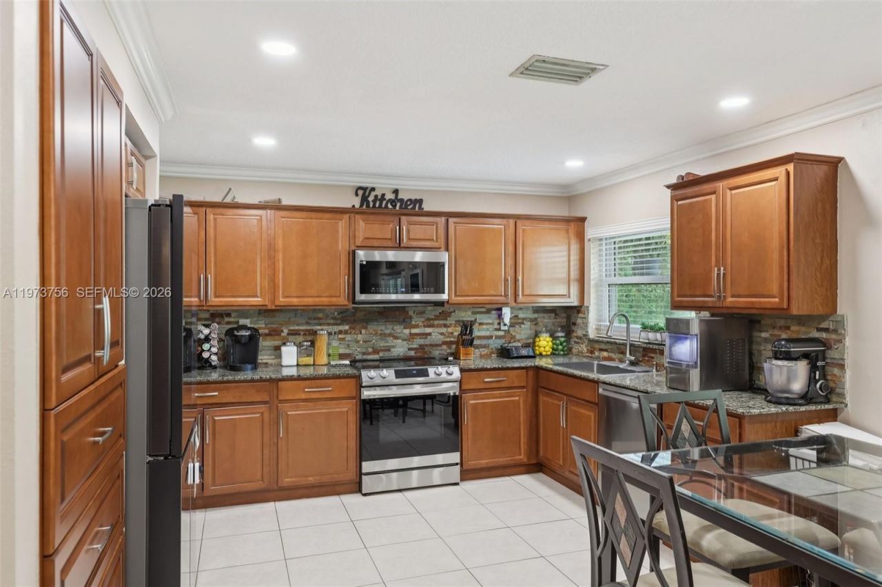 11573 NW 39th Pl, Coral Springs, FL 33065 Photo