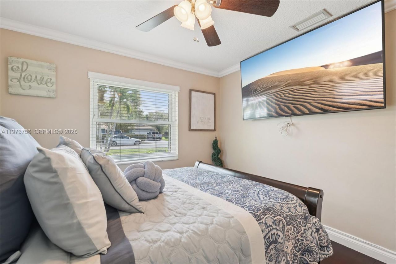 11573 NW 39th Pl, Coral Springs, FL 33065 Photo