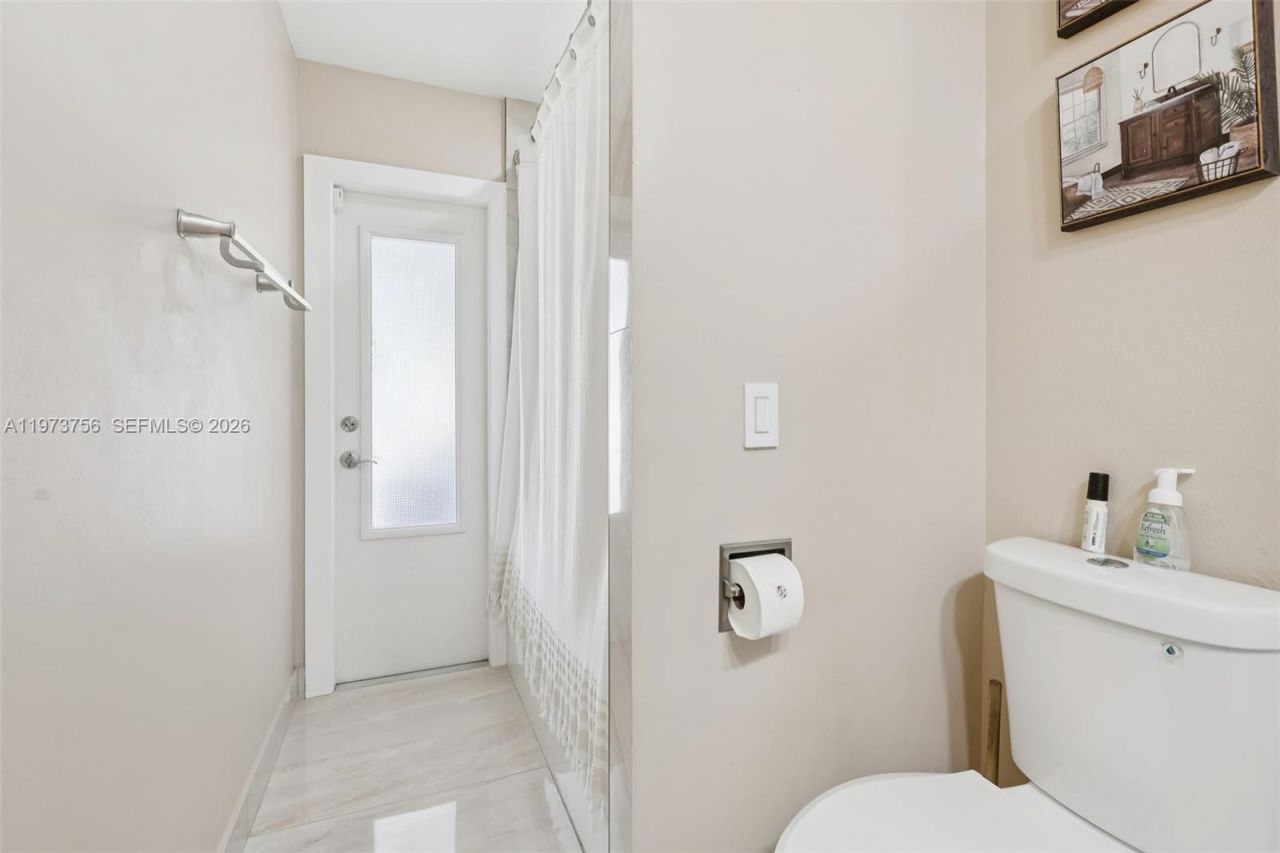 11573 NW 39th Pl, Coral Springs, FL 33065 Photo