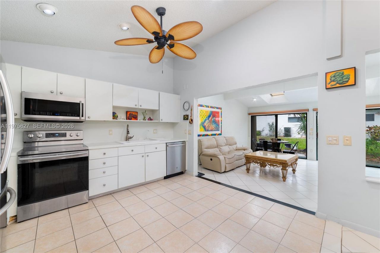 3010 NW 12th St , Unit D, Delray Beach, FL 33445 Photo