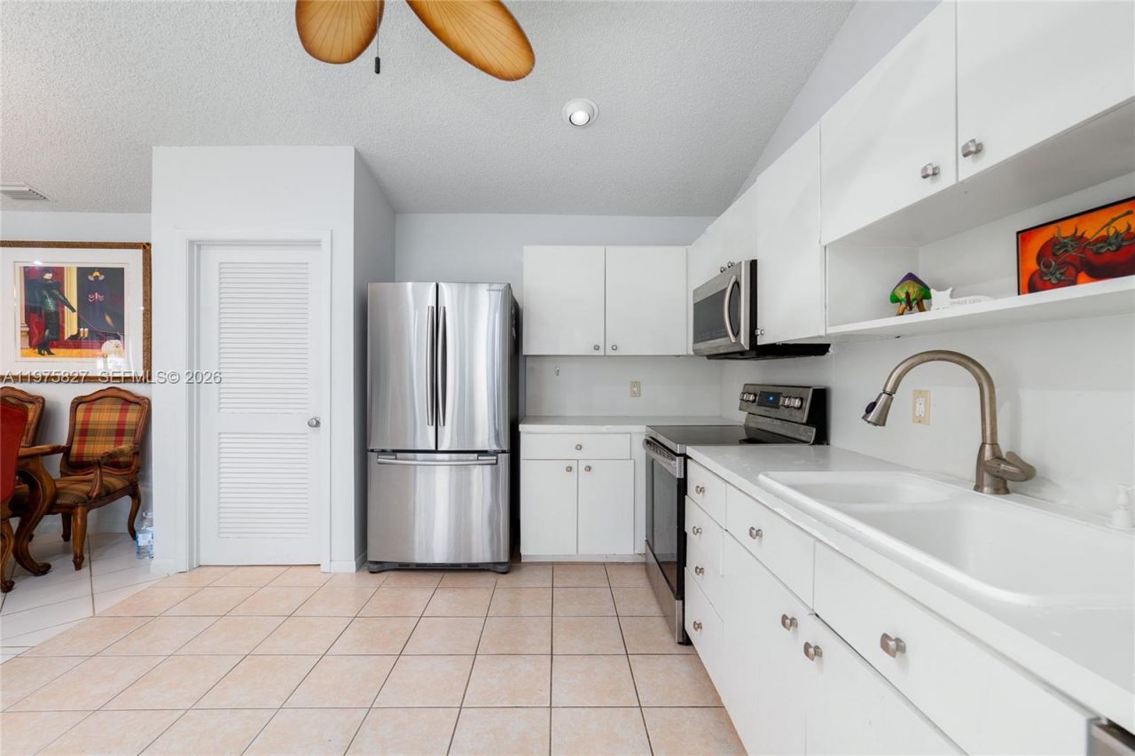 3010 NW 12th St, Unit D, Delray Beach, FL 33445 Photo
