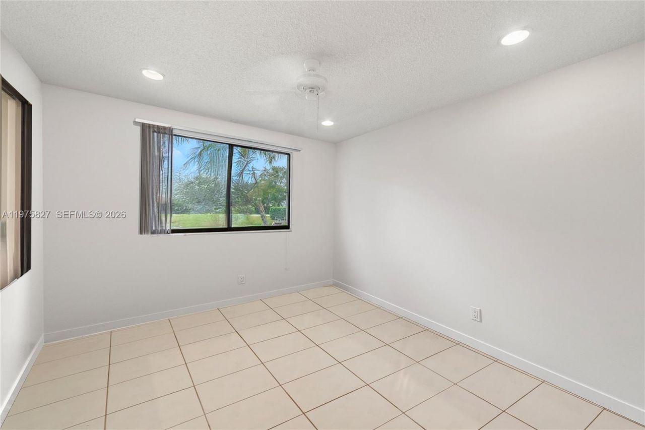 3010 NW 12th St, Unit D, Delray Beach, FL 33445 Photo