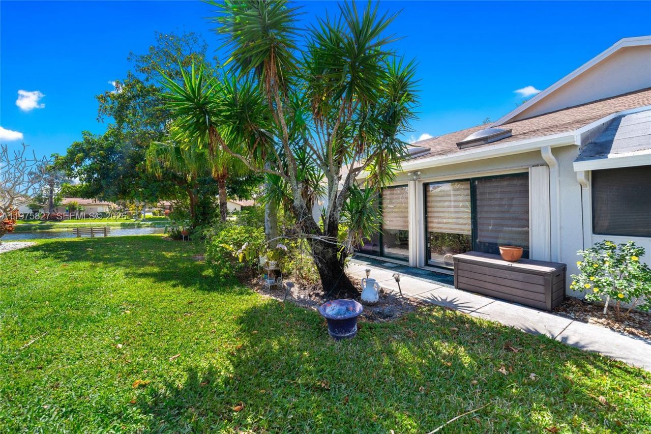 3010 NW 12th St, Unit D, Delray Beach, FL 33445 Photo