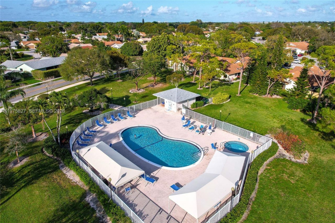 3010 NW 12th St, Unit D, Delray Beach, FL 33445 Photo