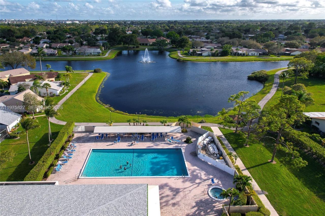 3010 NW 12th St, Unit D, Delray Beach, FL 33445 Photo