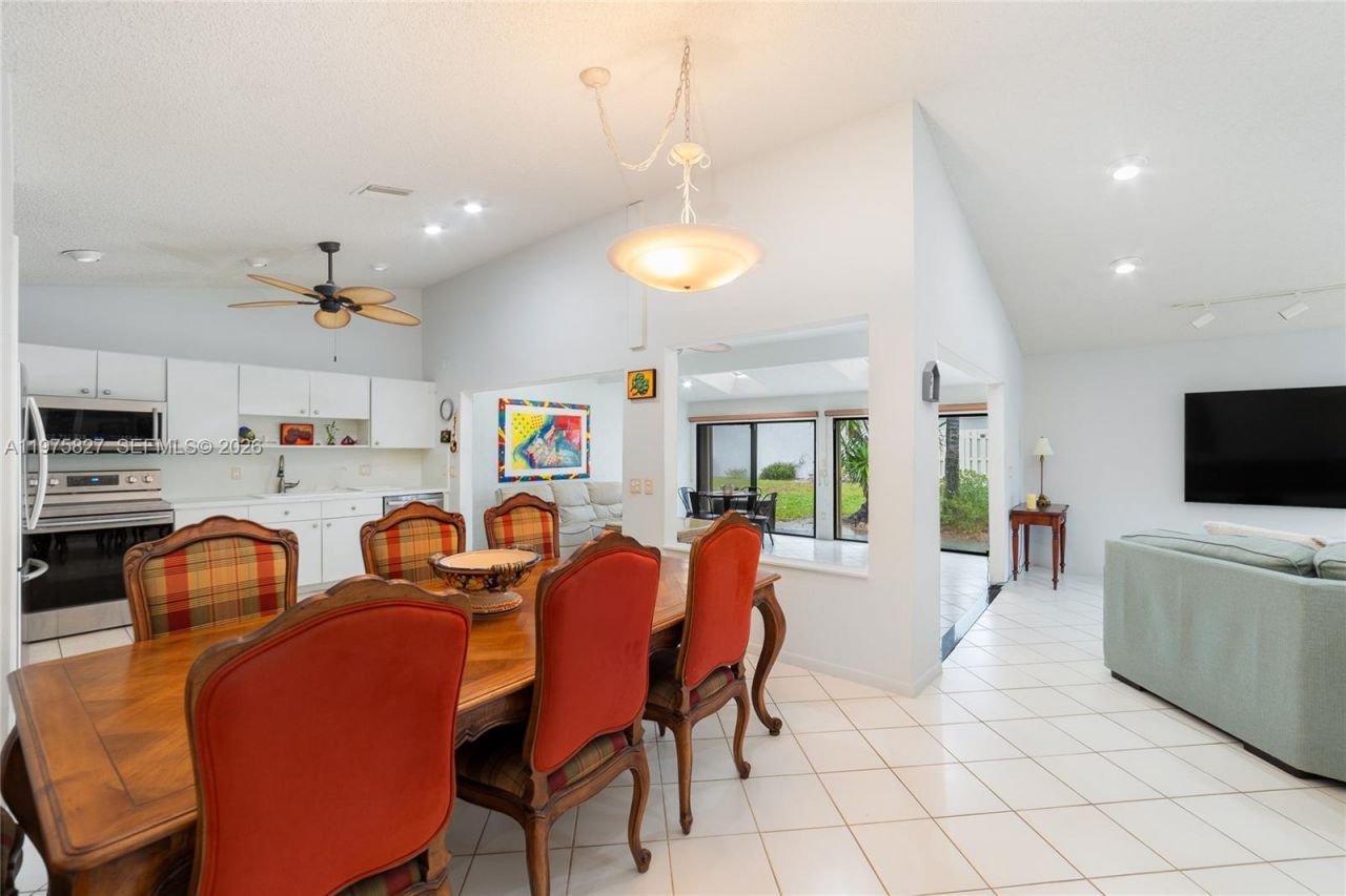 3010 NW 12th St, Unit D, Delray Beach, FL 33445 Photo