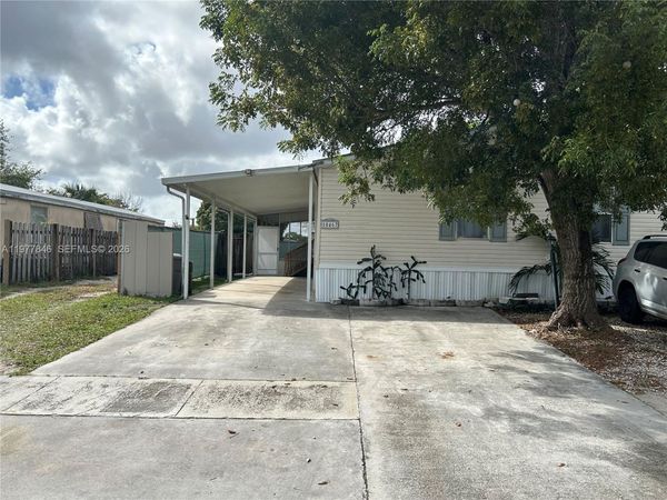 10467 S 228th Ln , Unit A, Boca Raton, FL 33428