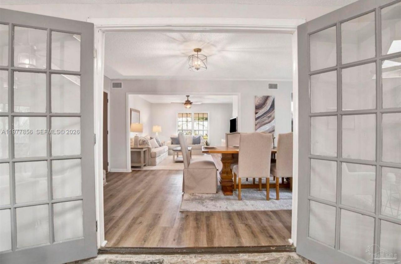 3525 Brookshire Dr, Pensacola, FL 32504 Photo