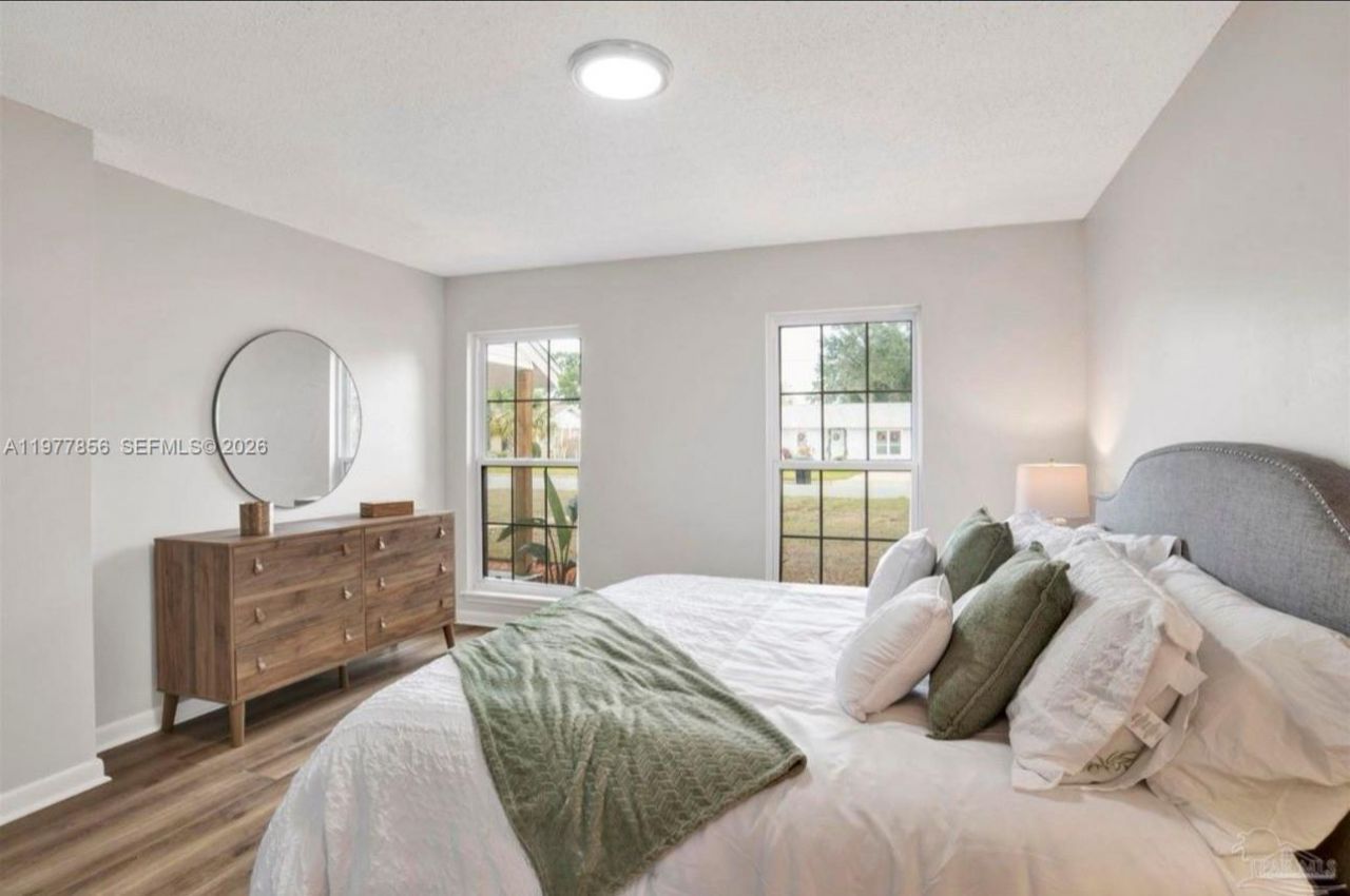 3525 Brookshire Dr, Pensacola, FL 32504 Photo