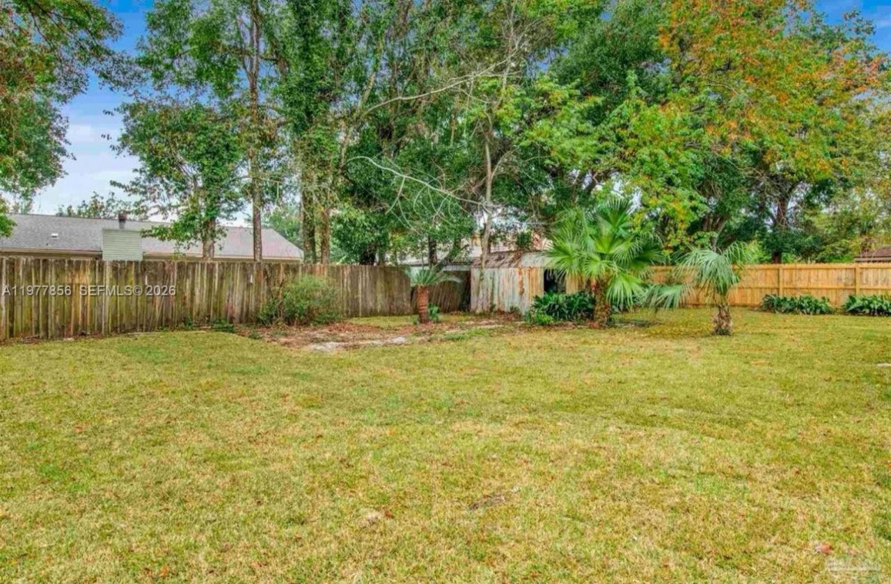 3525 Brookshire Dr, Pensacola, FL 32504 Photo