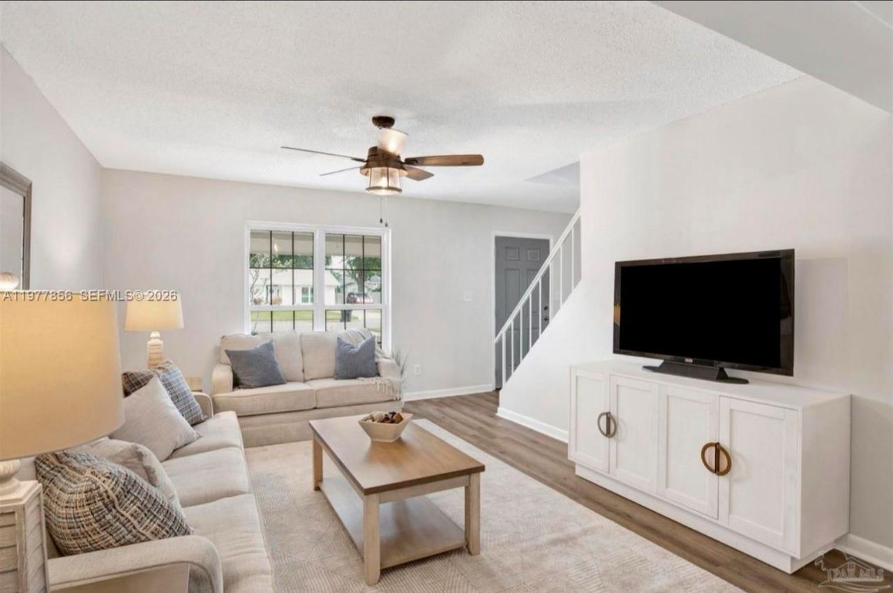 3525 Brookshire Dr, Pensacola, FL 32504 Photo