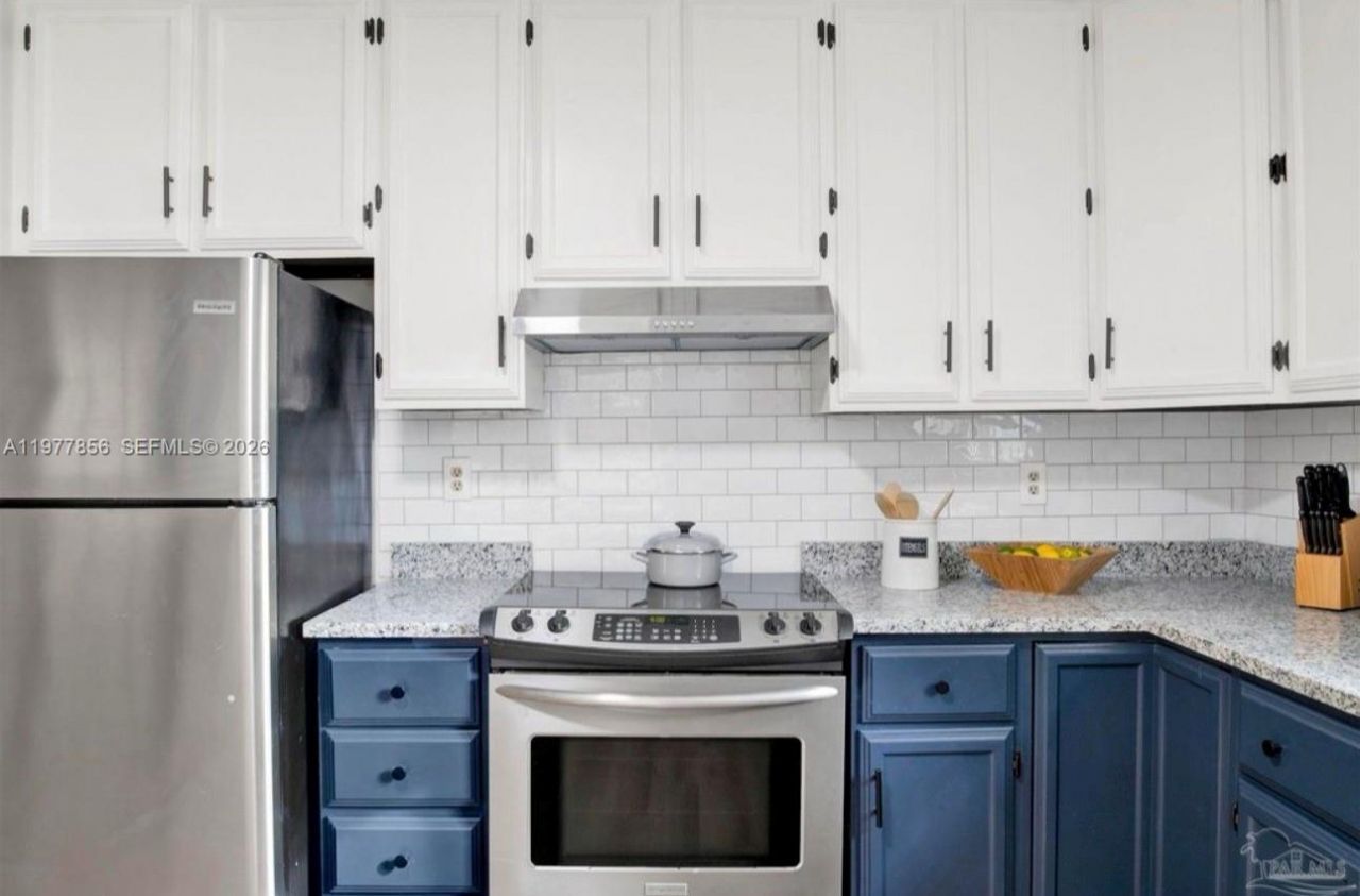 3525 Brookshire Dr, Pensacola, FL 32504 Photo