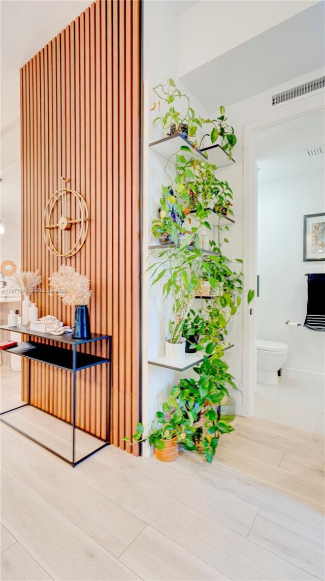 545 SW 11th St, Unit 105, Miami, FL 33129 Photo