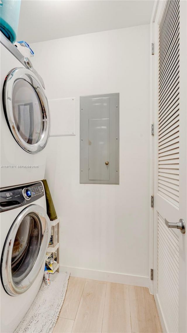 545 SW 11th St, Unit 105, Miami, FL 33129 Photo