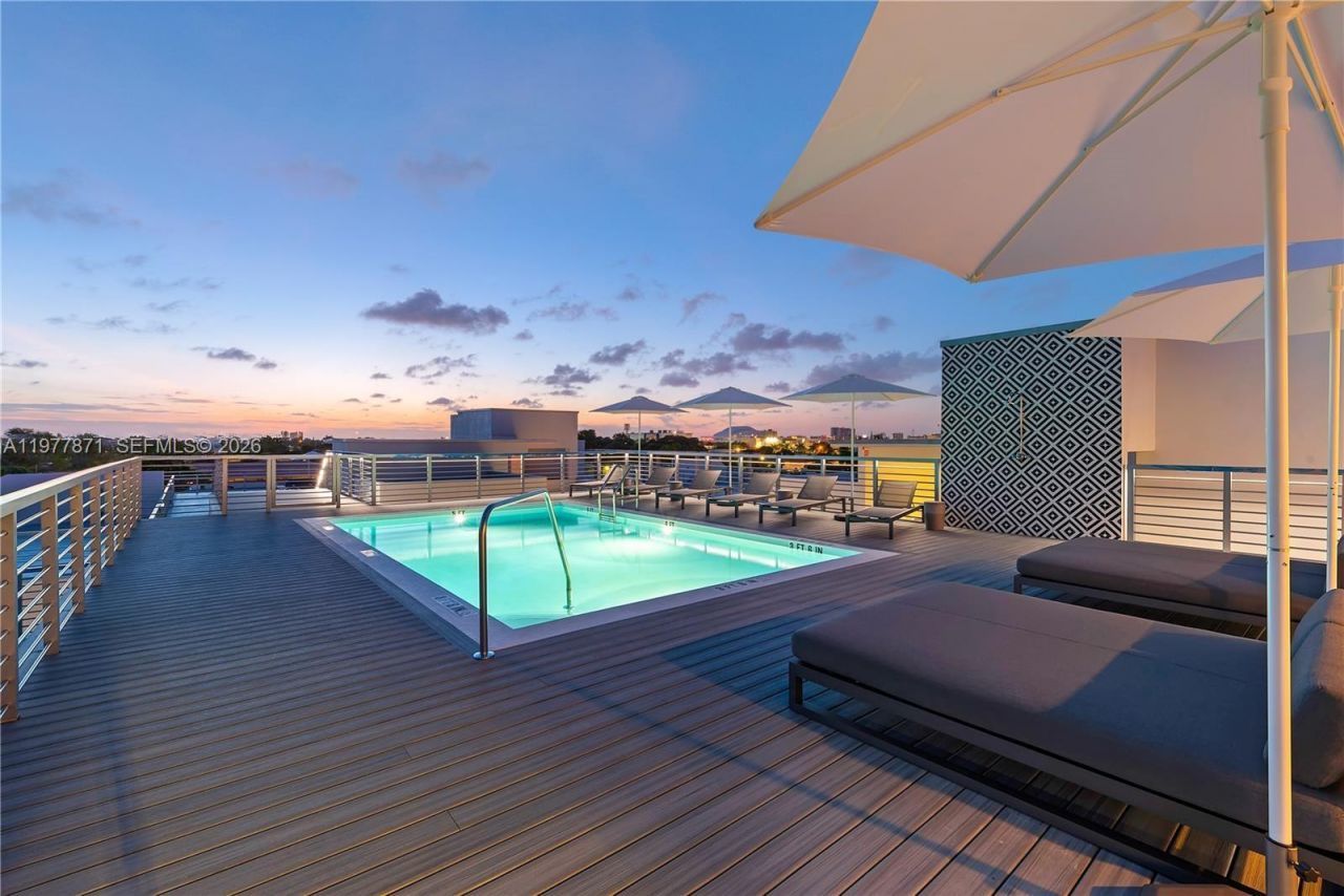 545 SW 11th St, Unit 105, Miami, FL 33129 Photo