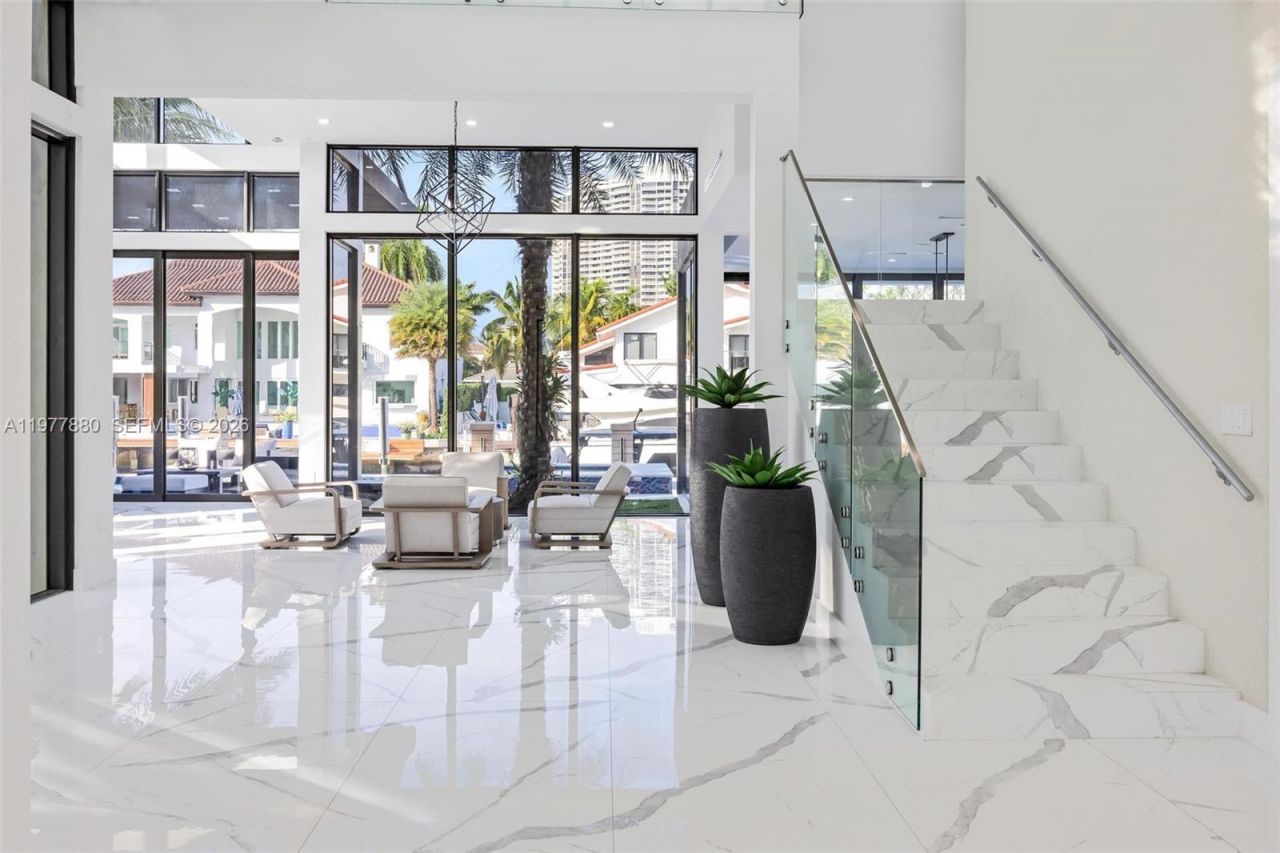 3367 NE 168th St, Unit __, North Miami Beach, FL 33160 Photo
