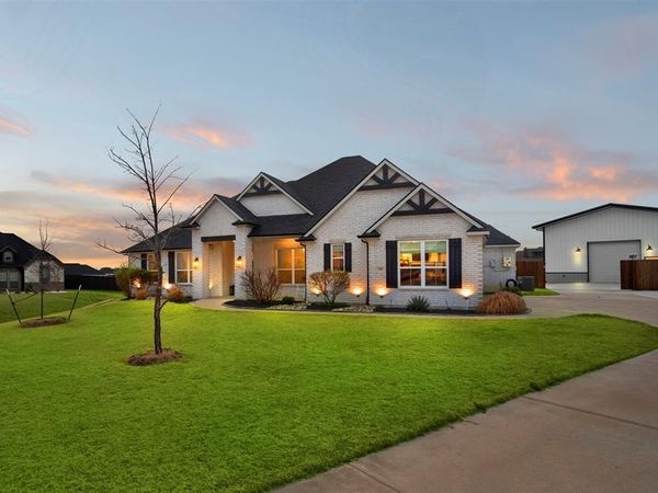 341 Hero Court, Waxahachie, TX 75167
