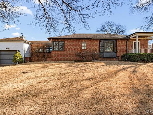 3470 Regal Place, St Louis, MO 63139