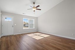 14 Bennington Ct photo 4