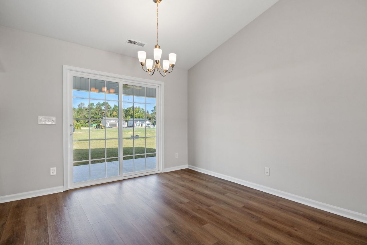 14 Bennington Ct Photo 8