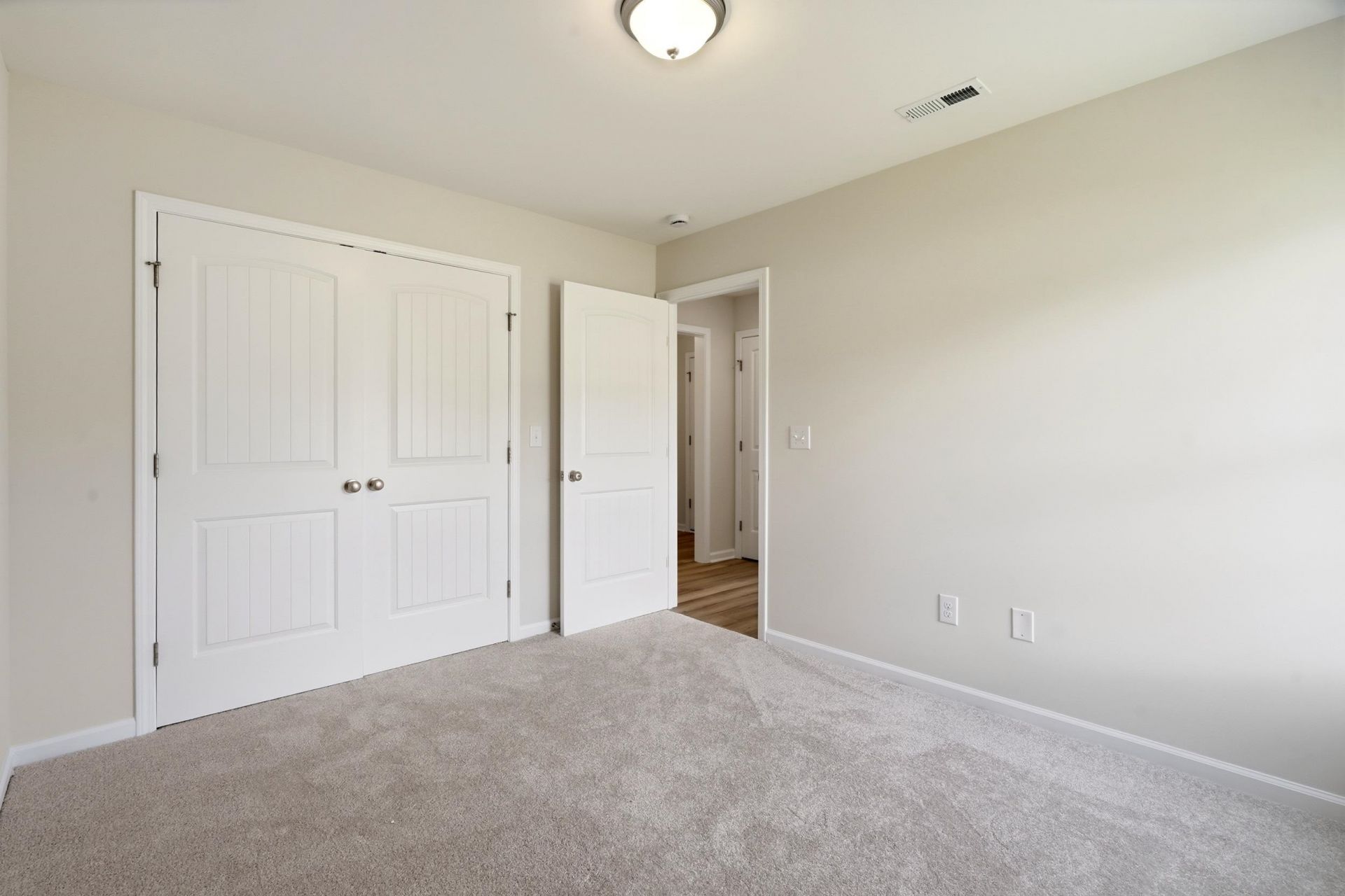 34 Bennington Ct Photo 16