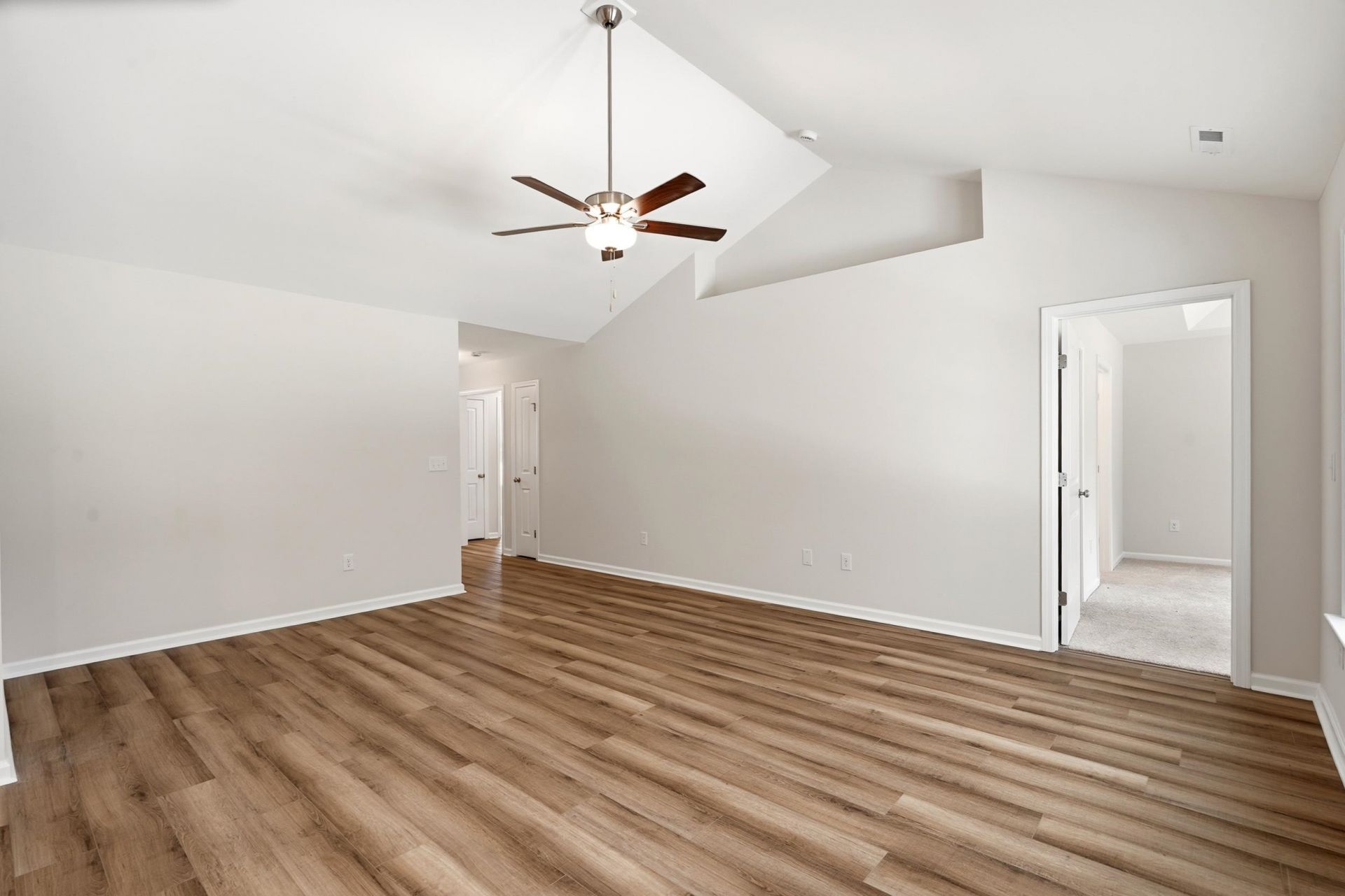 34 Bennington Ct Photo 4
