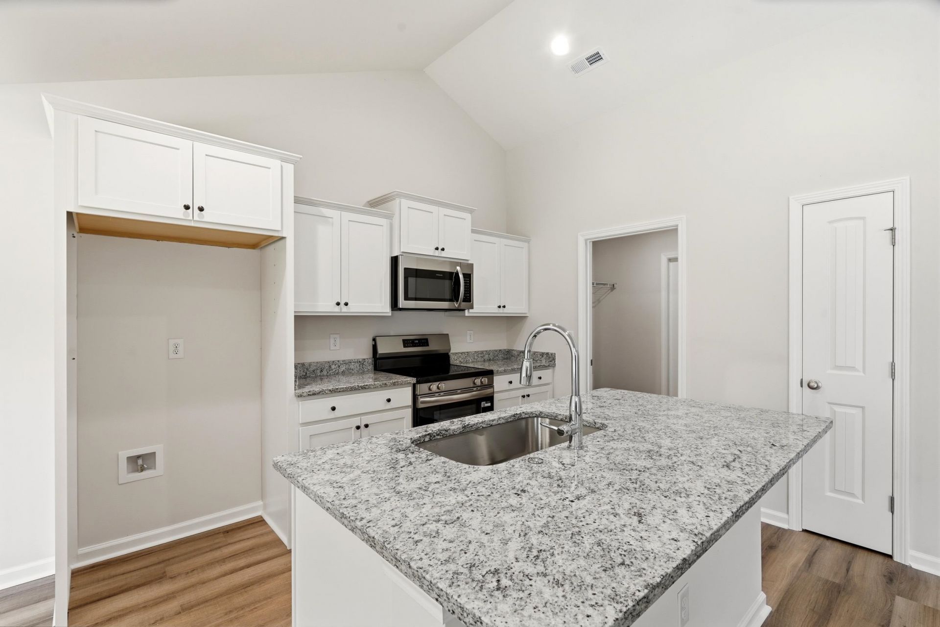 34 Bennington Ct Photo 6